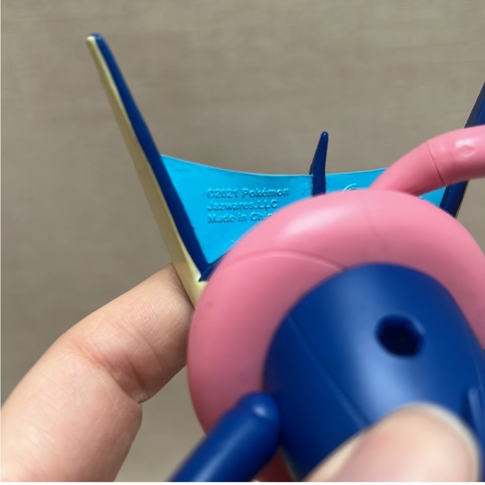 Pokémon Greninja Posable Action Figure - Picture 4 of 4